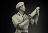 Panzer Art FI35-052 British RAC North Africa loading 75mm ammo soldier No.2 1/35
